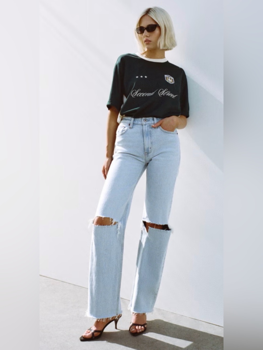 Abercrombie & Fitch Light Blue High-Rise Straight Leg Jeans with Knee Rips